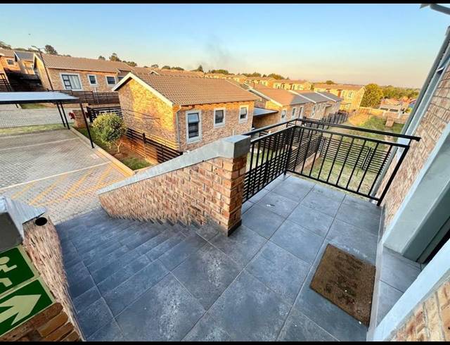 2 BEDROOM PROPERTY TO RENT IN GROBLERPARK